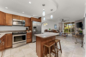 Luxury Condo at Kameole Beach T106